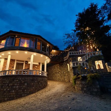 Chateau De Tatli - Hilltop - Dehradun Eksteriør bilde