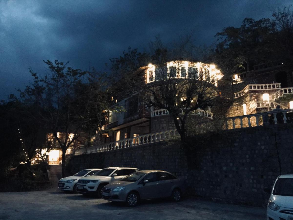 Chateau De Tatli - Hilltop - Dehradun Eksteriør bilde