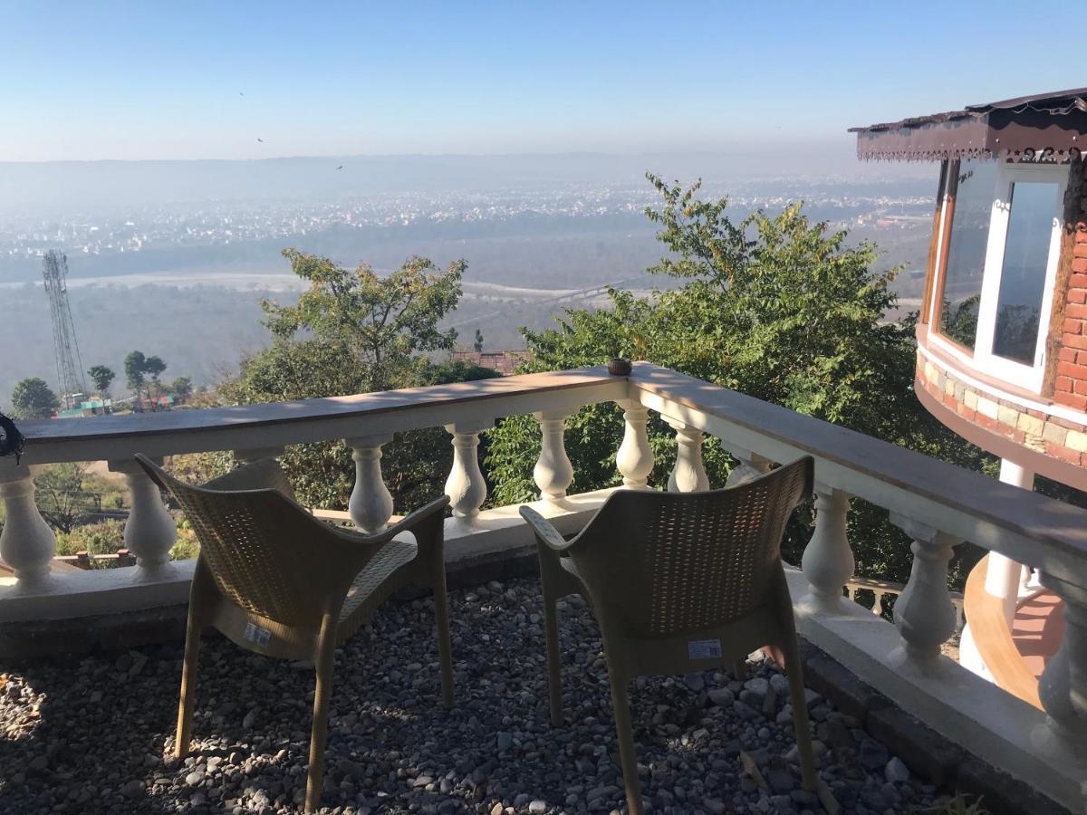 Chateau De Tatli - Hilltop - Dehradun Eksteriør bilde