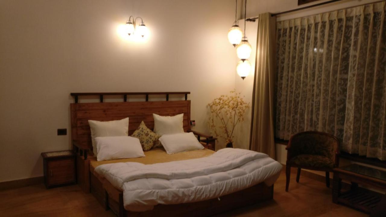 Chateau De Tatli - Hilltop - Dehradun Eksteriør bilde
