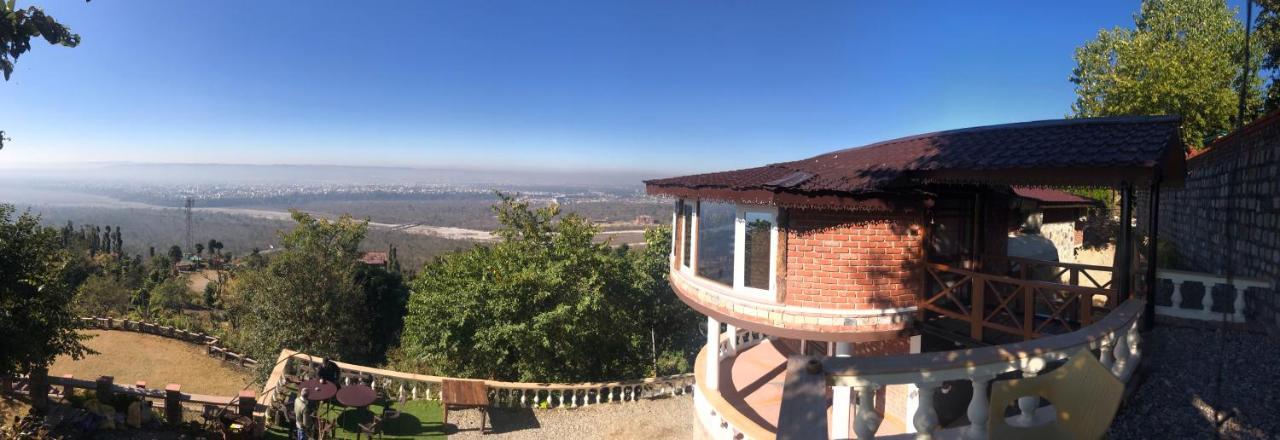 Chateau De Tatli - Hilltop - Dehradun Eksteriør bilde
